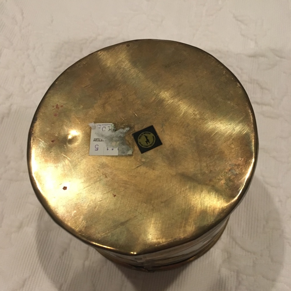 Embossed Brass Pot - Picture 4 of 4